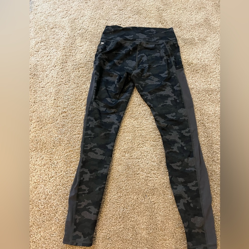 Fabletics leggings with pockets